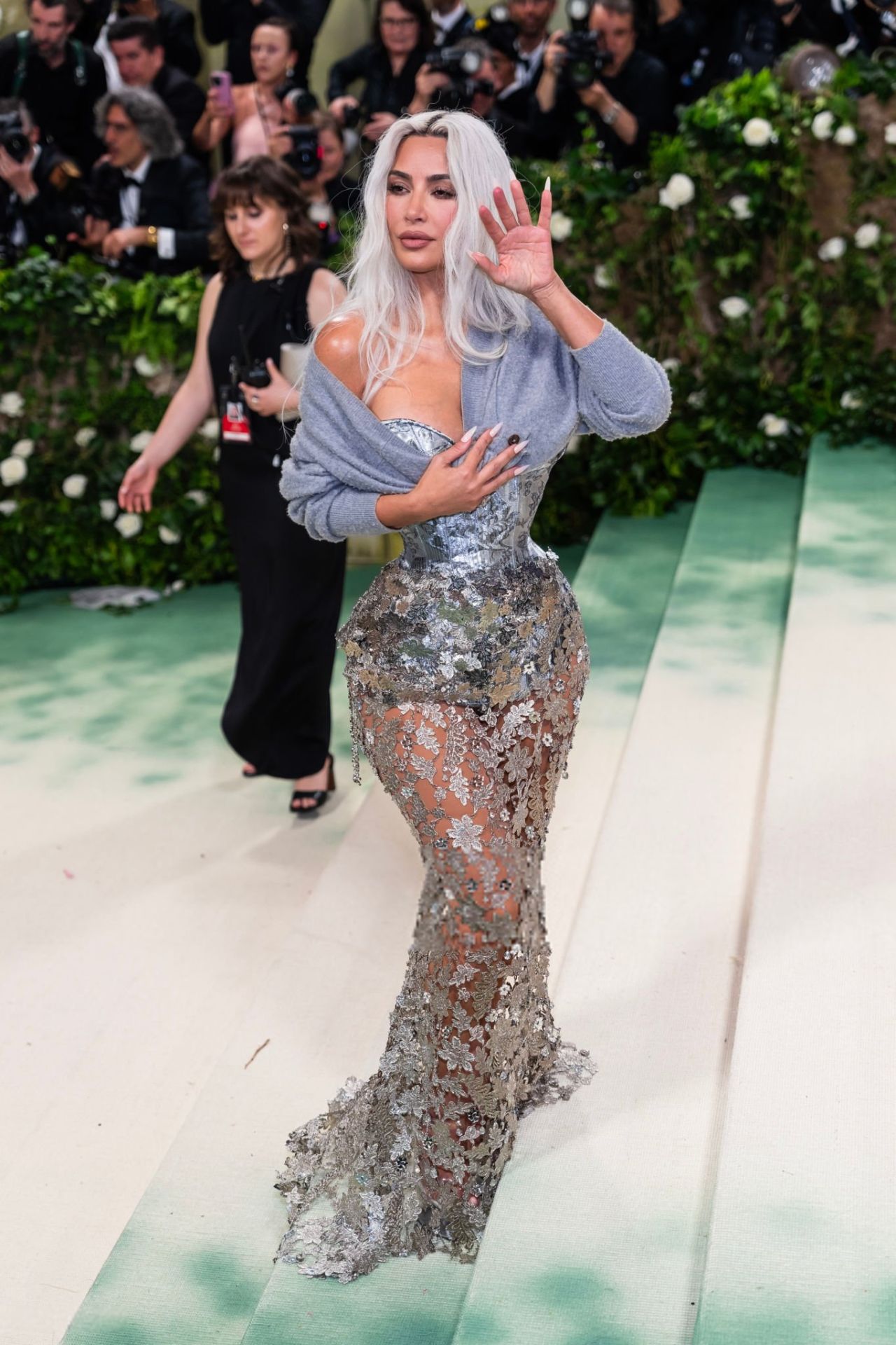 KIM KARDASHIAN AT MET GALA 2024 IN NEW YORK CITY11